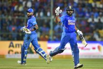 Virat Kohli Rohit Sharma Continue To Dominate Icc Odi Rankings For Batsmen