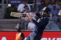 India Vs Australia 1st T20i Michael Vaughan Displeased With Indians Use Of Concussion Substitute