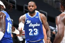 Lebron James La Lakers Timberwolves Knicks Bucks Giannis Antetokounmpo Mavericks Doncic Clippers Nba