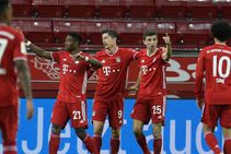 Bayer Leverkusen 1 2 Bayern Munich Robert Lewandowski Sends Champions Top
