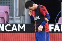 Messi Yellow Card For Maradona Tribute Should Be Overturned Says Koeman