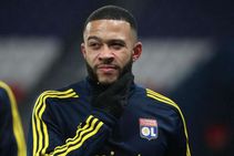 Memphis Depay Fully Focused Lyon Amid Barcelona Paris Saint Germain Links