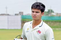 Ipl 2021 Auction Mumbai Indians Sign Arjun Tendulkar For Base Price Of Rs 20 Lakh