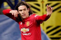Edinson Cavani Urges Man Utd Avoid Arrogance In Premier League Title Race