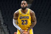 Lebron James Laker Spurs Bucks Bulls