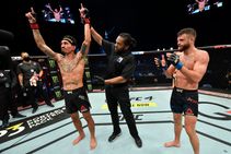 Ufc Fight Island 7 Results Holloway Brilliant In Dominant Victory Over Kattar