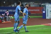 Isl 2020 21 Mumbai City Fc Reclaim Top Spot After Win Over Kerala Blasters