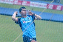 India Vs Australia Ashish Nehra Says Navdeep Saini S Extra Pace Makes Him A Better Choice In Sydney