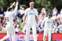New Zealand Vs Pakistan Jamieson Snares Five Wickets But Visitors Battle Back On Day One
