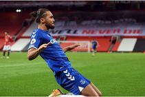 Premier League Data Dive Man Utd Rare Two Goal Blip Debut Joy Willock Magpies Thriller