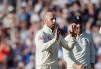 India Vs England 2021 Swann Wants Leach To Bowl Boring Line During Test Series