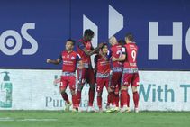 Isl 2020 21 Mumbai City Suffer League Shield Setback As Jamshedpur Claim Stunning Win