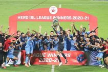Isl 2020 21 Mumbai City Boss Bagan To Win League Winners Shield And Book Afc Champions League Spot