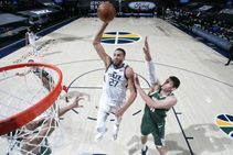 Nba Jazz Bucks 21 5 Lakers Seventh Straight