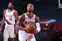 On Fire Lillard Hits 44 Points In Portland Win Giannis Guides Bucks To Last Gasp Victory