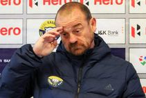 Real Kashmir Fc Father Son Duo Suspended For Four Matches Fined Rs 2 Lakh Each For Abusing Referee