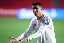 Spain 1 1 Greece Alvaro Morata On Target But La Roja Held