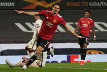 Manchester United Beat Roma 6 2 Europa League Semi Final Cavani Fernandes On Target