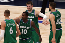 Bucks And Lakers Lose Again Without Giannis And Lebron Kawhi Leads Clippers Past Suns