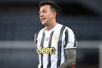 Bernardeschi Tests Positive Coronavirus Juventus Announce Ahead Of Napoli Game