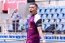 Strasbourg 1 4 Paris Saint Germain Mbappe Impresses Again As Lilles Lead Cut