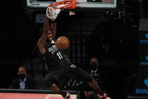 Irving Drops 40 After Harden Re Injury Doncic Ends Jazzs Winning Streak