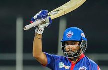 Ipl 2021 Prithvi Shaw Scores Fastest Fifty Of Season Becomes Second Player To Hit 6 Fours In An Ov