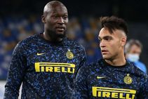 Rumour Has It Inter Lukaku Lautaro Martinez Barcelona Aguero Man City