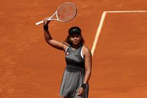 Wta Madrid Osaka Wins Clay Return Halep Cruises Through Seeds Shine