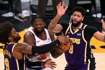 Lebron Still Out Lakers Win 76ers Miss Chance Claim Top Seeding