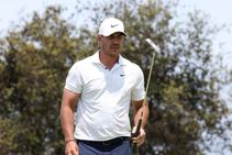 Us Open Brooks Koepka Starts Well Phil Mickelson Struggles