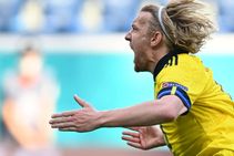 Sweden 1 0 Slovakia Forsberg On The Spot To Boost Euro 2020 Knockout Hopes