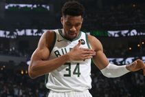 Nba Playoffs 2021 Giannis Antetokounmpo Milwaukee Bucks Atlanta Hawks