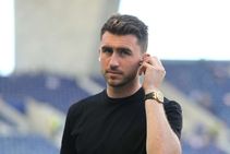 Rumour Has It Real Madrid Barcelona Man City Laporte Conte Spurs