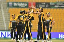 Psl 2021 Qualifier 2 Peshawar Zalmi Beat Islamabad United Set Up Final Clash With Multan Sultans