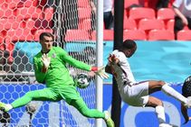 Euro 2020 England 1 0 Croatia Sterling Gets Three Lions Off To A Winning Start At Wembley