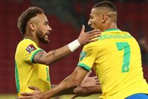 Brazil 2 0 Ecuador Neymar And Richarlison Strike As Selecao Maintain 100 Per Cent Record