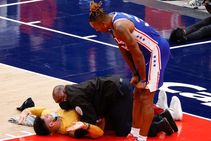 Nba Playoffs 2021 Fan Runs Onto Court In Washington