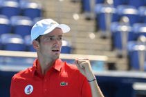 Tokyo Olympics Medvedev Hits Out At Joke Changeover Times As Djokovic Coasts Through