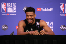 Nba Finals 2021 Giannis Relaxed History Against Bucks 2 0 Down