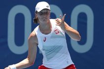 Tokyo Olympics Swiatek Out To Adapt As Barty Makes Winning Doubles Start