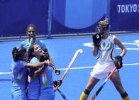 Tokyo Olympics India Eves Maintain Quarterfinal Hope Beating South Africa 4 