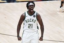 Nba Playoffs 2021 Bucks Hawks Game 6 Khris Middleton