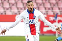 Rumour Has It Liverpool Mbappe Psg Messi Barca Ronaldo Juve Man Utd Camavinga