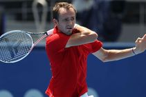 Tokyo 2020 Medvedev S Temper Frays In The Japanese Heat