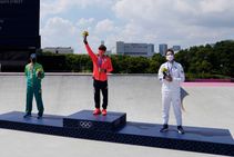 Tokyo 2020 Japan S Horigome Wins First Ever Olympic Skateboard Gold
