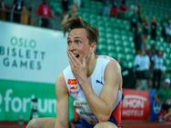 Karsten Warholm Sets New World Record In 400m Hurdles 46 70 Seconds Breaks 29 Year Old Mark