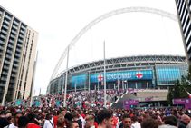 Euro 2020 Final Uefa Confirm England V Italy To Go Ahead Despite Fans Jumping Perimeter Barriers