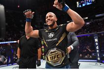 Ufc 265 Gane Dominates Lewis To Become Interim Heavyweight Champion