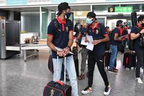 Ipl 2021 Royal Challengers Bangalore Players Begin Six Day Quarantine Upon Arrival In Uae